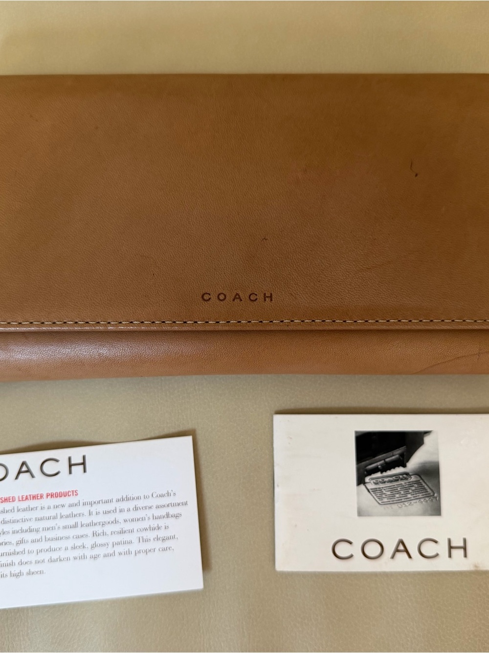 Vintage Coach Tan Camel Leather Trifold Wallet Zip With Original Coach Cards